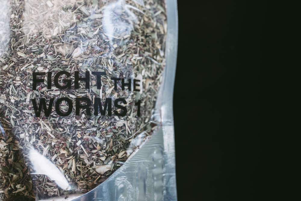 Fight The Worms 1 / 900g hevoselle - Chia de Gracia FI (2122806526001)